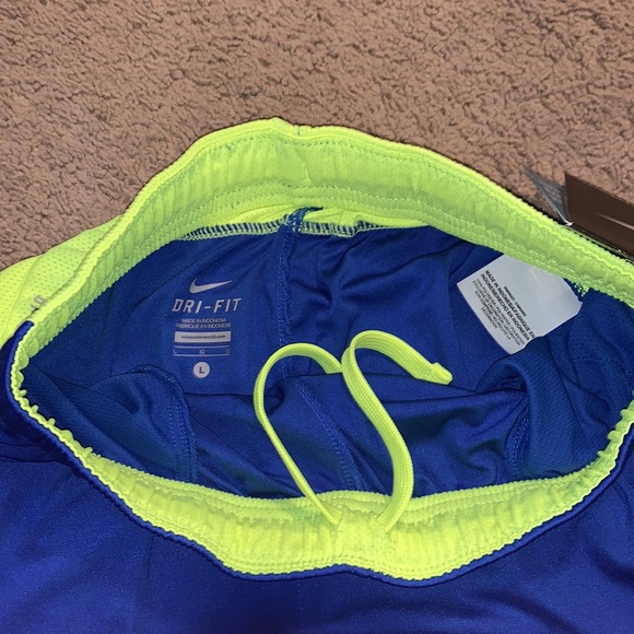 Nike Dri-fit - Picture 3 of 8